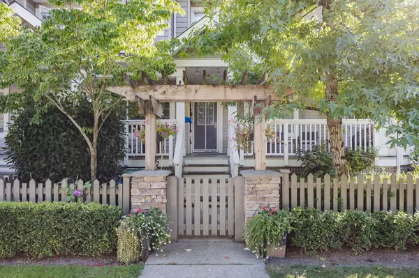 Surrey, BC V4N 0C8,6852 193 ST #4