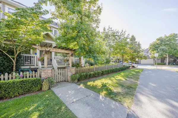 Surrey, BC V4N 0C8,6852 193 ST #4