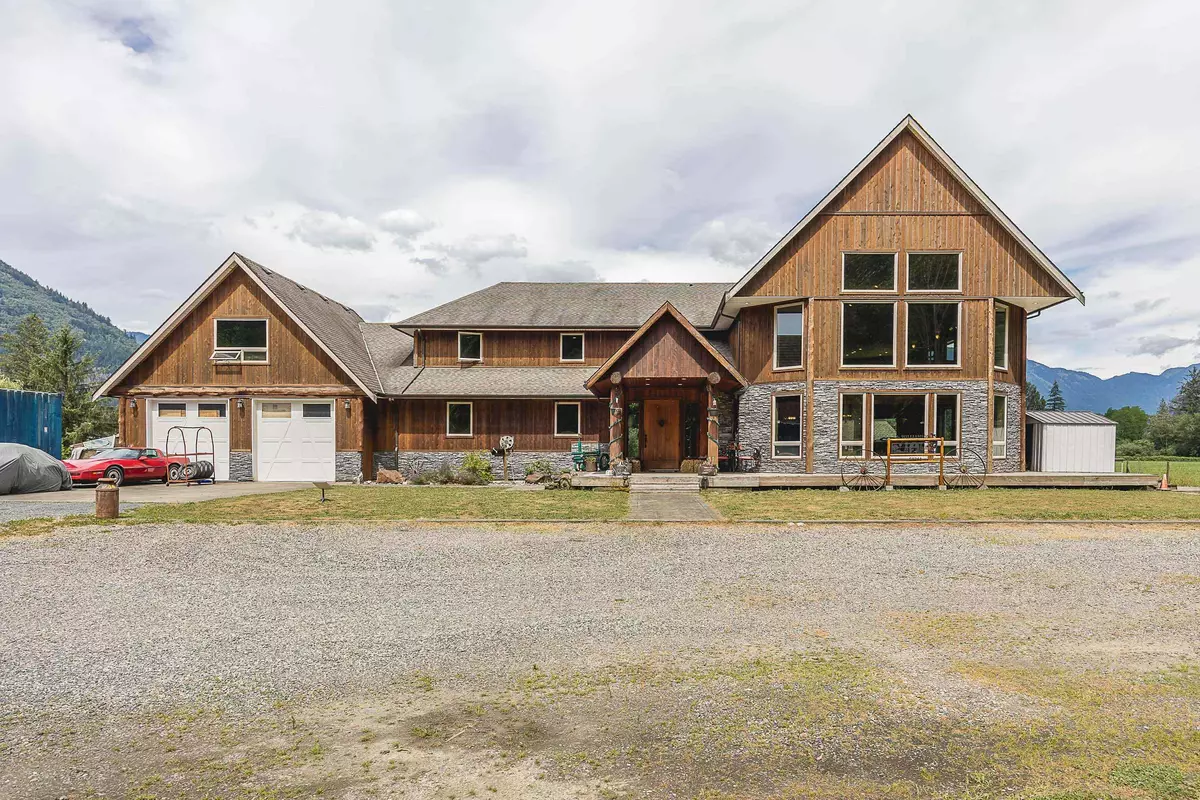 Laidlaw, BC V0X 1L2,58261 Fancher RD