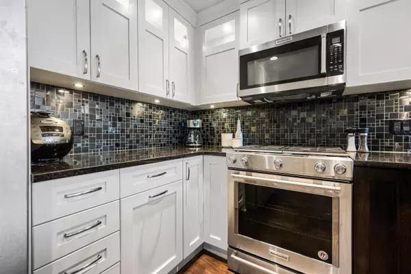 Abbotsford, BC V2S 0H4,2180 Gladwin RD #405