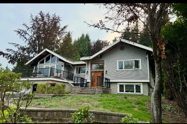 97 Deep Dene PL, West Vancouver, BC V7S 1A3