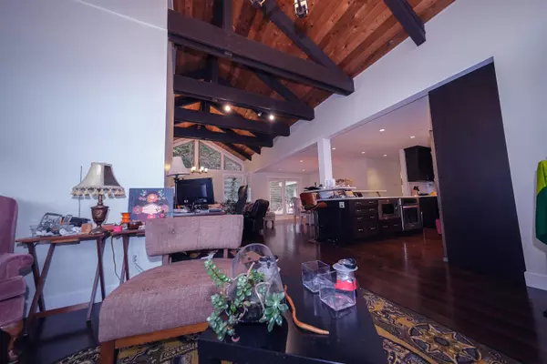 West Vancouver, BC V7S 1A3,97 Deep Dene PL