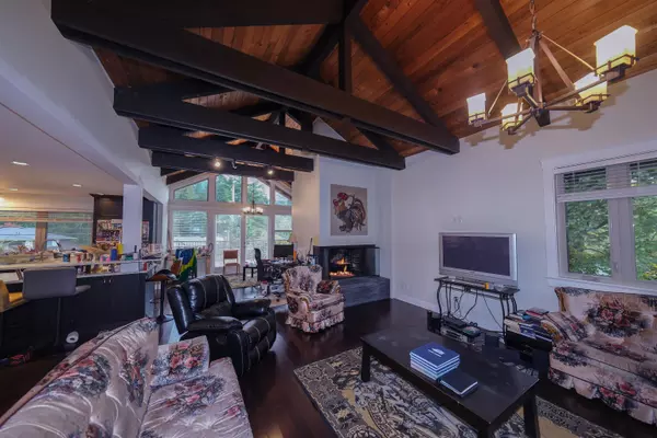 West Vancouver, BC V7S 1A3,97 Deep Dene PL