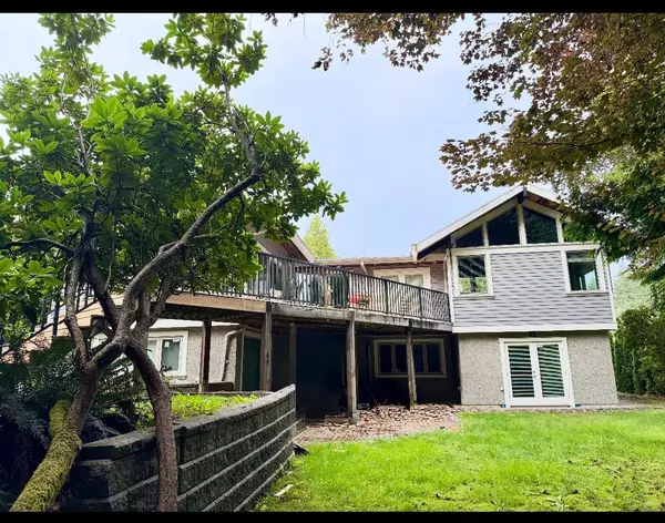 West Vancouver, BC V7S 1A3,97 Deep Dene PL