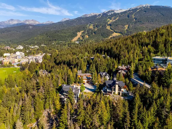 Whistler, BC V8E 0W1,3853 Sunridge CT