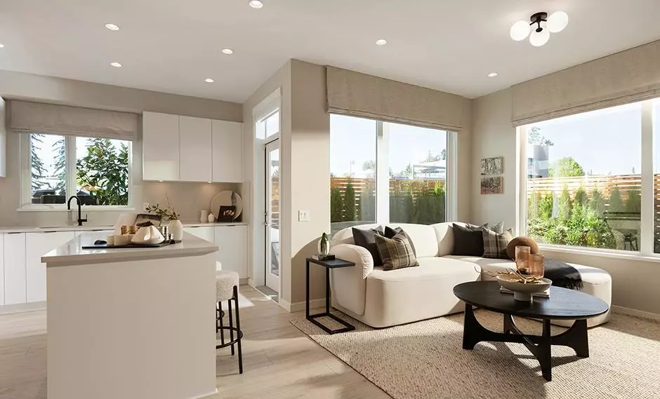 2388 152a ST #504, Surrey, BC V0V 0V0