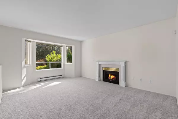 Surrey, BC V4A 3P6,2577 126th ST