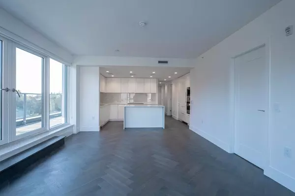 Vancouver, BC V5Z 0J7,4675 Cambie ST #603