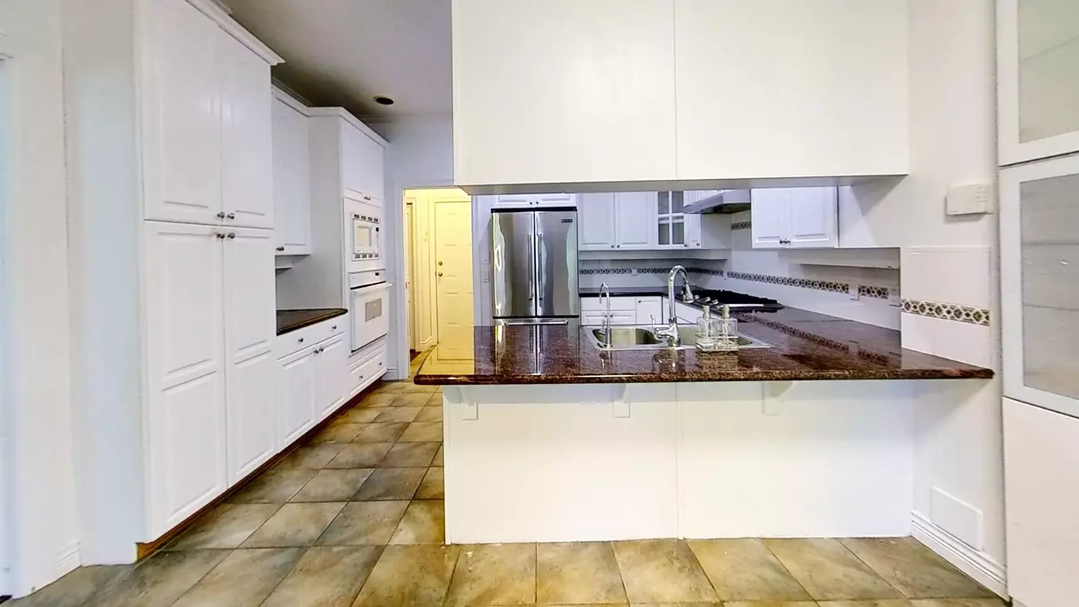 Richmond, BC V6Y 4E1,7600 Blundell RD