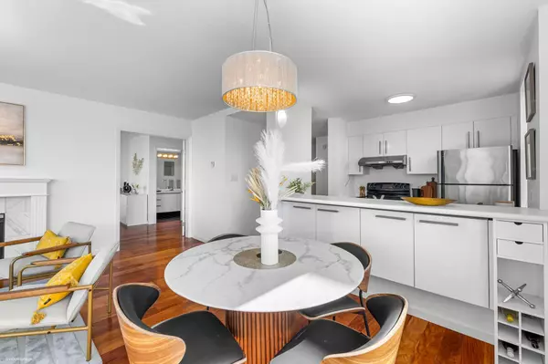 Vancouver, BC V6G 1X5,1436 Harwood ST #702