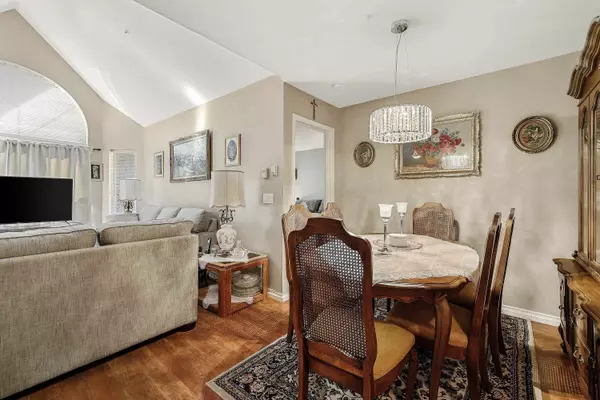 Surrey, BC V3W 0W8,7435 121a ST #408