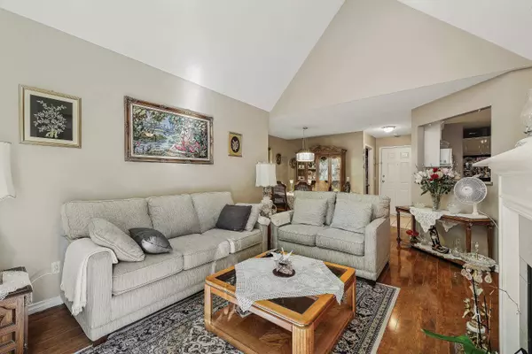 Surrey, BC V3W 0W8,7435 121a ST #408