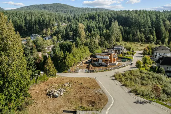 Port Moody, BC V3H 0J4,3132 Chestnut CT