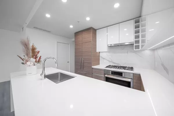 New Westminster, BC V3M 0N5,823 Carnarvon ST #508