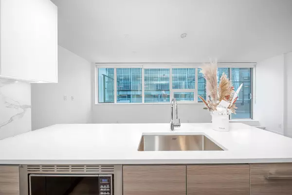 New Westminster, BC V3M 0N5,823 Carnarvon ST #508