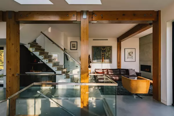 Vancouver, BC V6M 3W2,5038 Arbutus ST