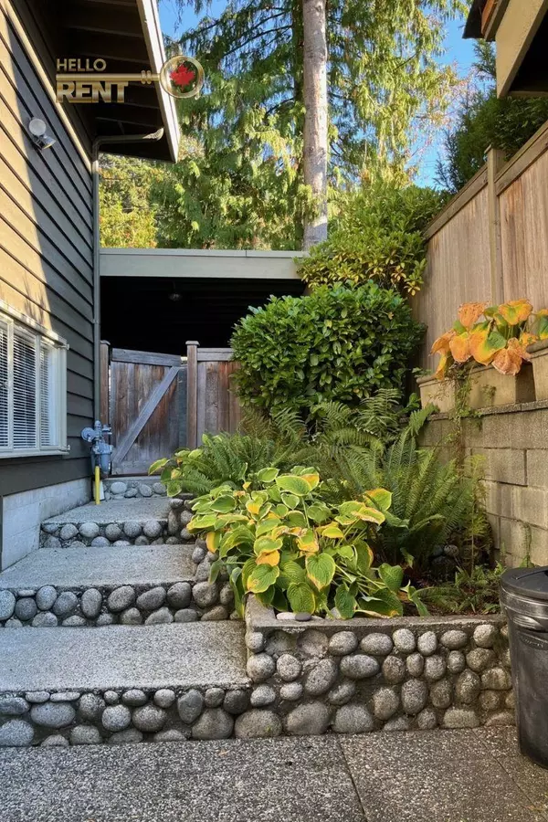 North Vancouver, BC V7R 2G4,771 Montroyal BLVD