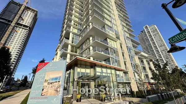 699 Whitting Way #802, Coquitlam, BC V3J 0N7