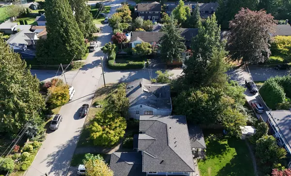 North Vancouver, BC V7P 2P6,2405 Lloyd AVE