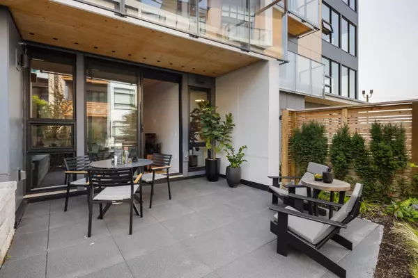 310 Salter ST #105 New Westminster, BC V3M 0N7