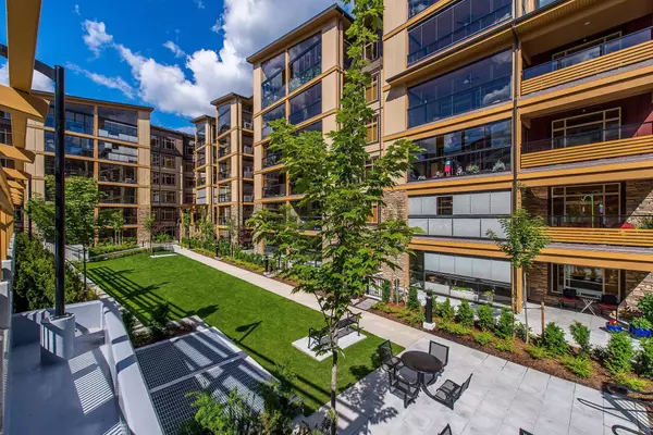 32445 Simon AVE #607, Abbotsford, BC V2T 0G7