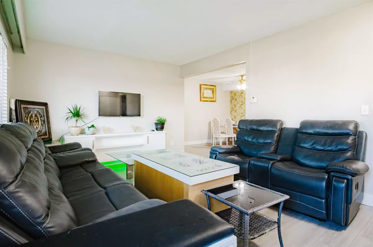 Delta, BC V4C 3G8,11901 89a AVE #202