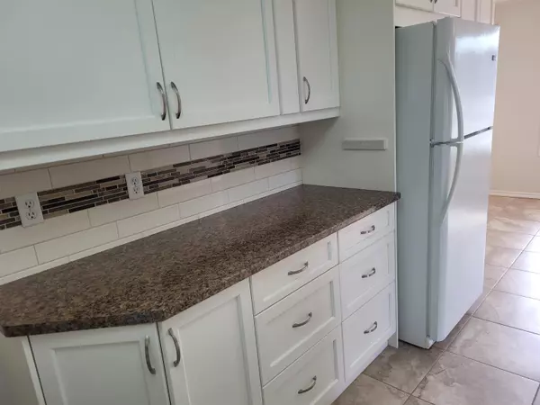 Abbotsford, BC V2T 3J7,2414 Church ST #201