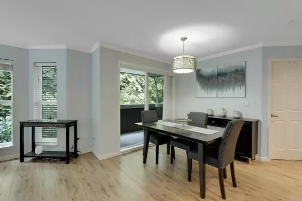 Surrey, BC V3W 1Z9,12088 66 AVE #218