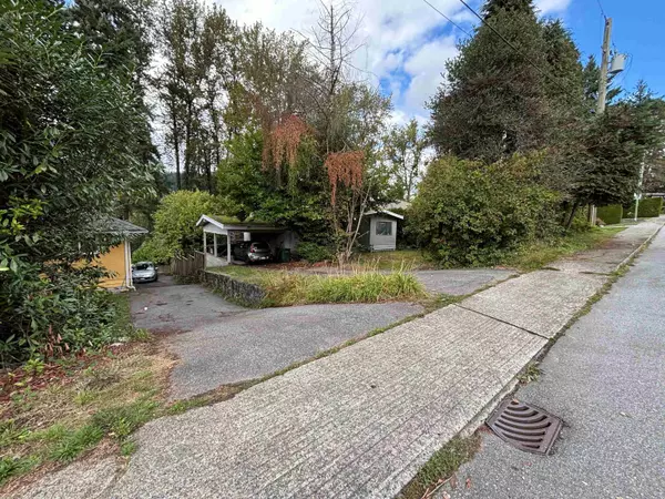 Burnaby, BC V3J 1E1,2529 Larkin CT