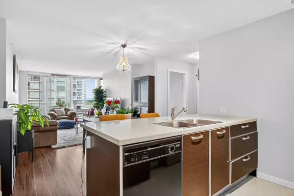 Surrey, BC V3T 0G5,13688 100 AVE #2309