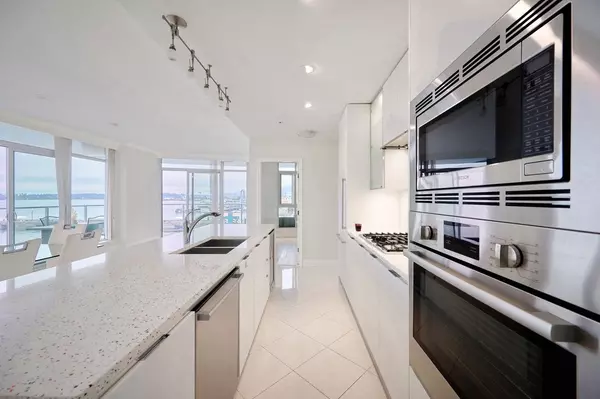 North Vancouver, BC V7L 0B5,199 Victory Ship WAY #401
