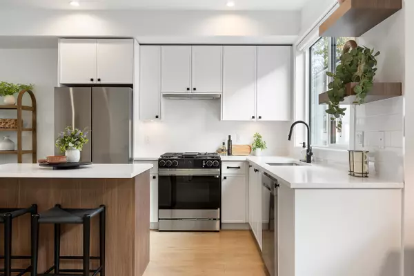 Surrey, BC V3X 0L2,12635 63 AVE #16