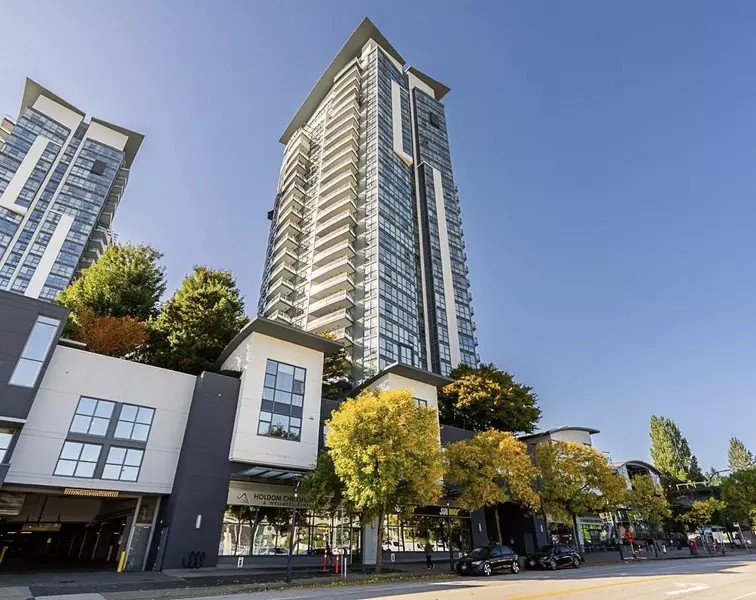 2225 SW Holdom AVE #403, Burnaby, BC V5B 0A2