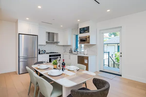 Vancouver, BC V6P 4T5,8182 Cartier ST