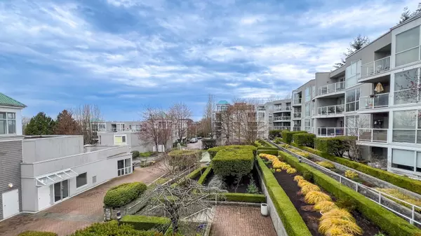 8430 Jellicoe ST #205, Vancouver, BC V5S 4S7