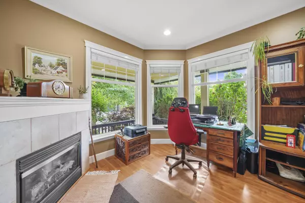 Pitt Meadows, BC V3Y 2V3,11241 Blaney WAY