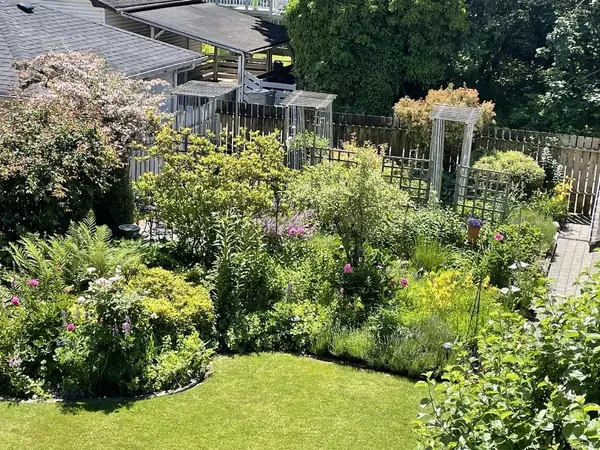 Vancouver, BC V6N 2H5,3726 W 33rd AVE