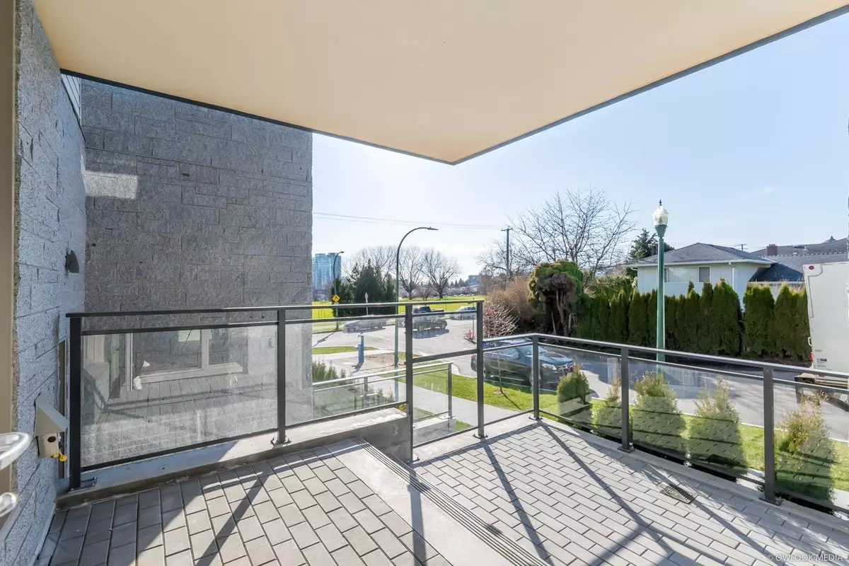 Vancouver, BC V5X 0J4,389 W 59th AVE #203