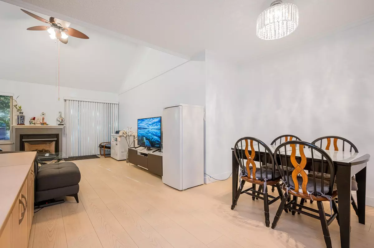 Burnaby, BC V5G 3V7,4814 Fernglen DR