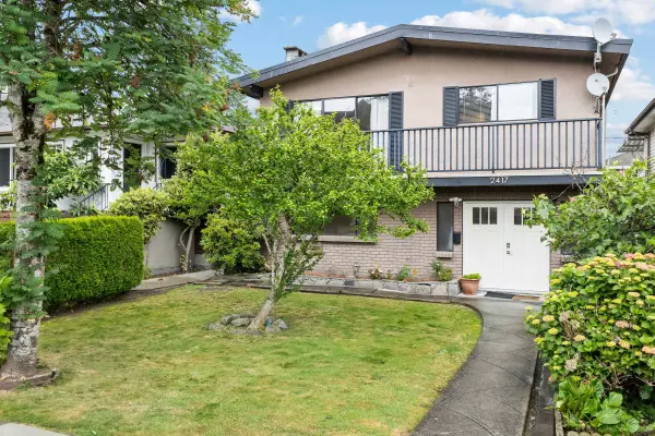 2417 Adanac ST, Vancouver, BC V5K 2M3