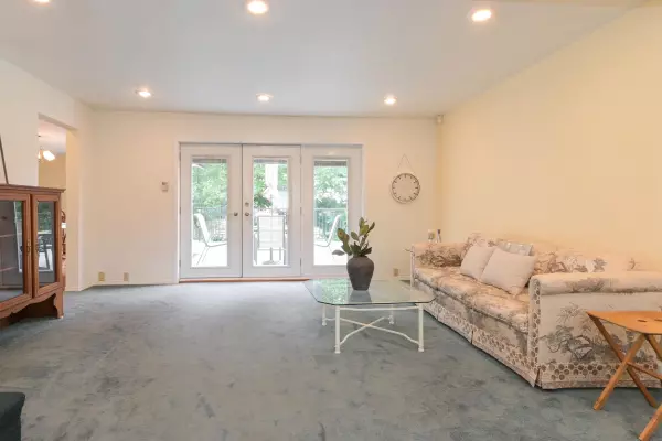 Surrey, BC V3S 1P7,18066 59 AVE