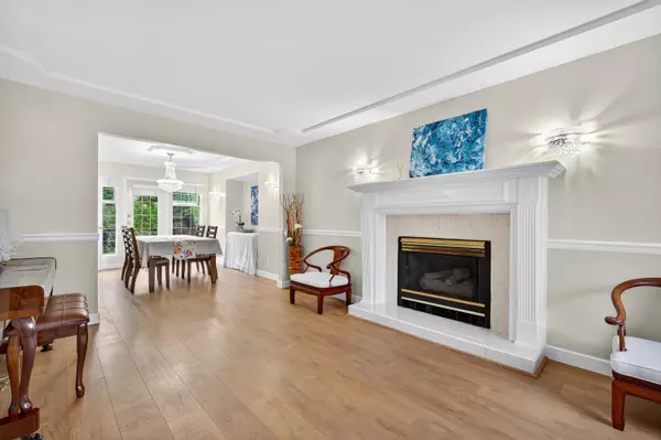 Surrey, BC V3S 7N2,5663 186a ST