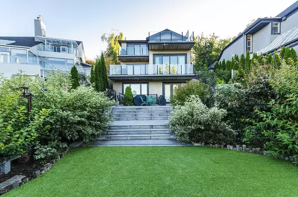 4578 Puget DR, Vancouver, BC V6L 2V8
