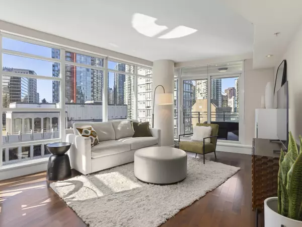 Vancouver, BC V6E 4T7,1205 W Hastings ST #1505