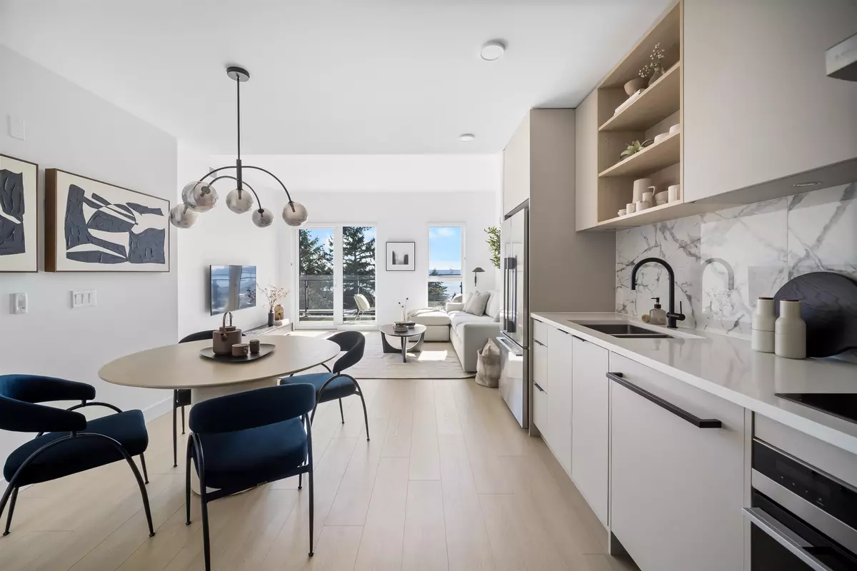North Vancouver, BC V7L 0K1,422 E 3rd ST #509