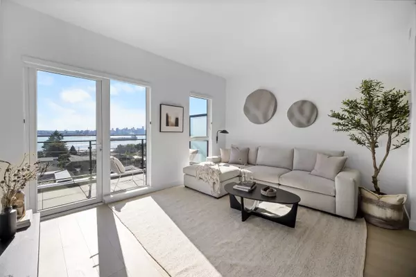 422 E 3rd ST #509, North Vancouver, BC V7L 0K1