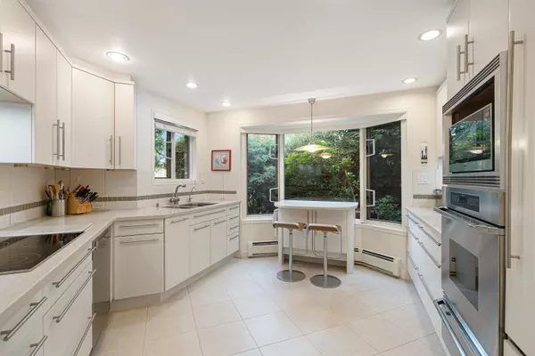4900 Cartier ST #56 Vancouver, BC V6M 4H2