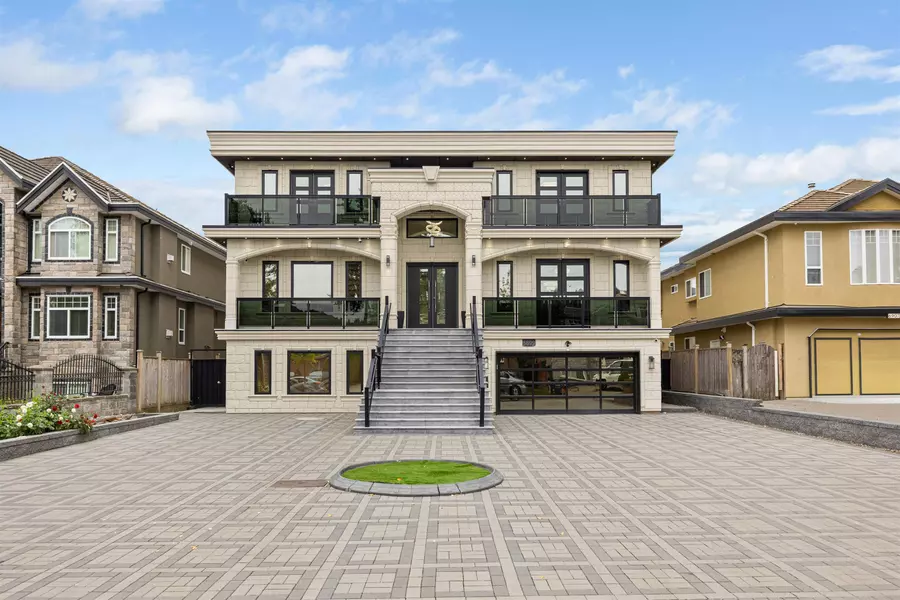 6899 Clevedon DR, Surrey, BC V3W 6H6