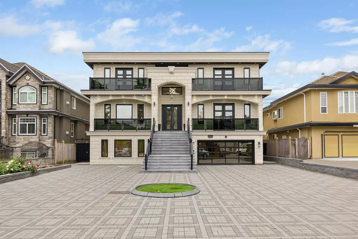 Surrey, BC V3W 6H6,6899 Clevedon DR