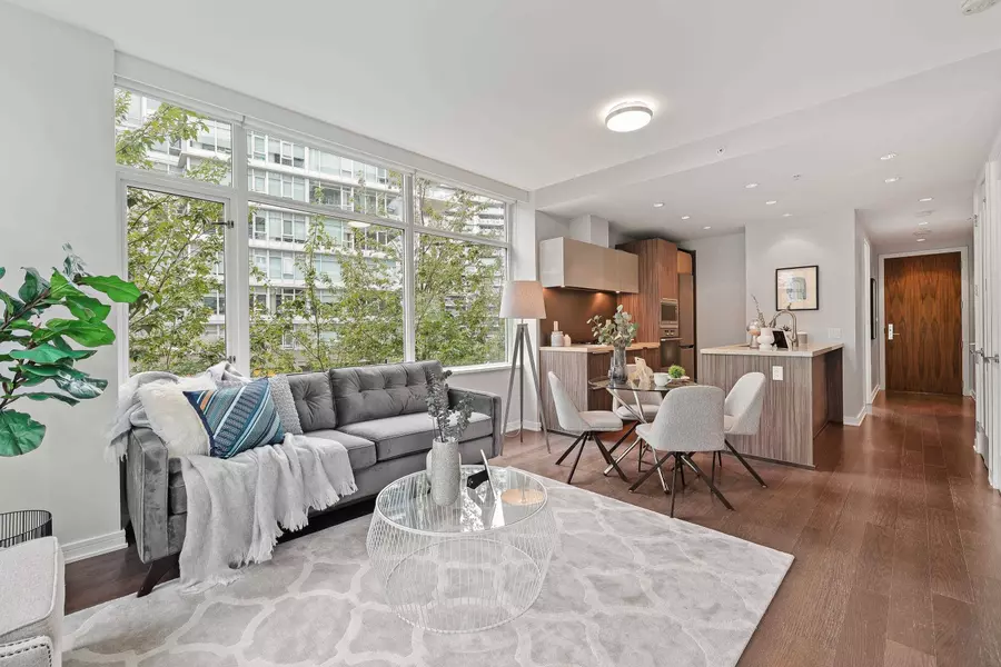 181 W 1st AVE #404, Vancouver, BC V5Y 0E3